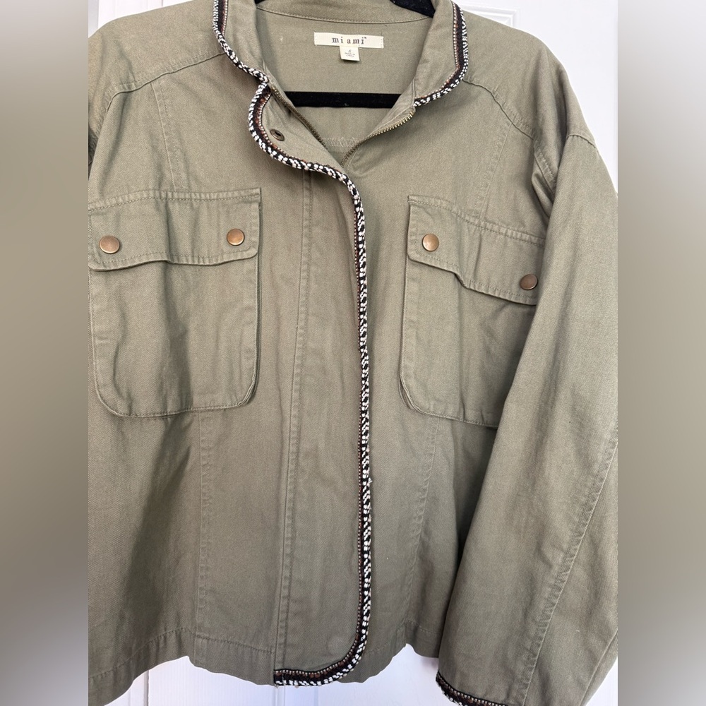 Olive Green Women's lightweight jacket - Picture 3 of 4